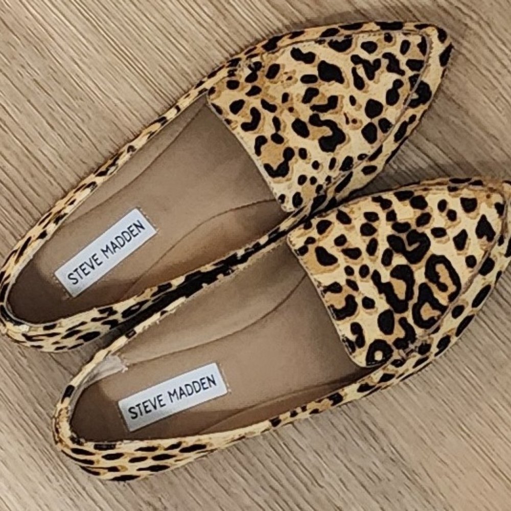 Steve Madden Feather Leopard Flats - Size 7